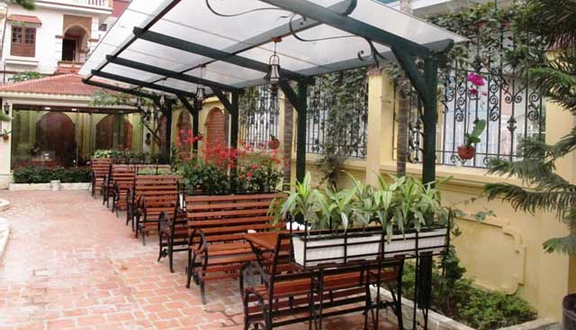 Secret Garden Cafe - Văn Cao