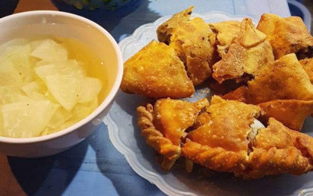 Quẩy Nóng, Bánh Bao & Bánh Gối - Đình Đông