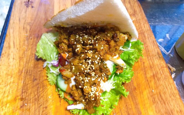 Bánh Hamburger Sườn Thịt