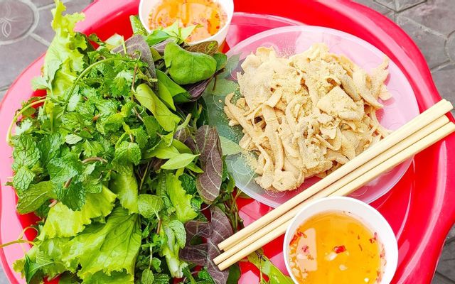 Nui chiên bơ tỏi
