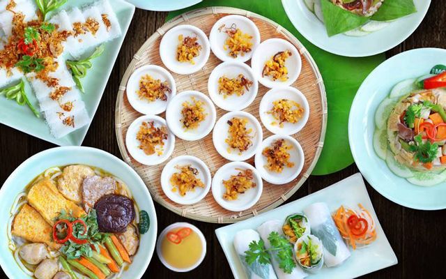 Món Huế - 24 Trần Hưng Đạo