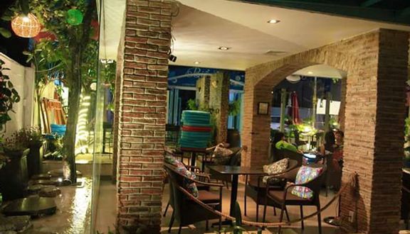 Biển Gọi Cafe