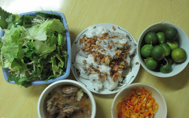 Hà Chi - Bánh Cuốn Sườn