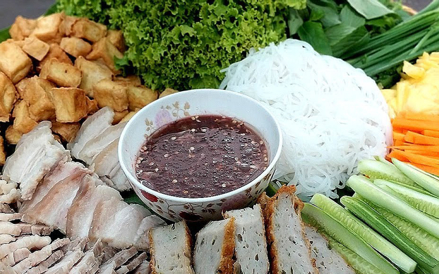 Bún đậu thịt chả cốm