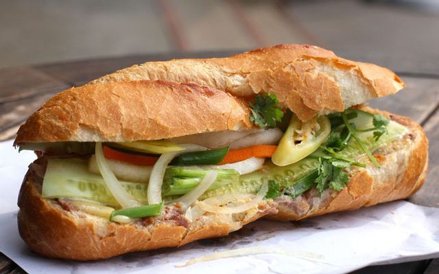 Bánh Mì Trứng Ốp
