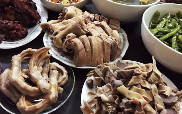 Châu Nguyễn - Vịt Chạy Các Món