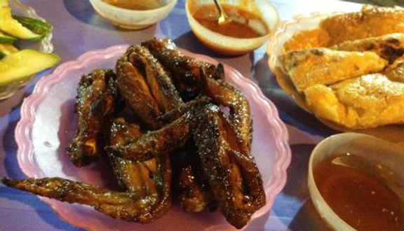 Chân & Cánh Gà Nướng - Quang Trung