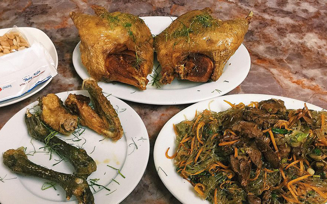 Mực Xào Cần Tỏi Suất Lớn