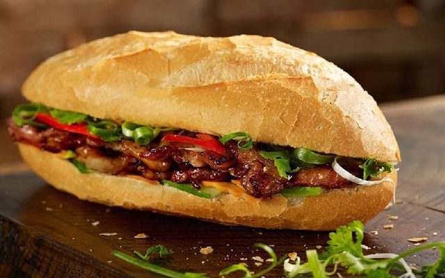 Bánh Mì Thập Cẩm Lớn