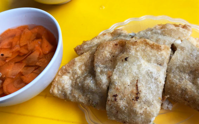 Bánh Gối & Bánh Tôm - Chợ Đổ