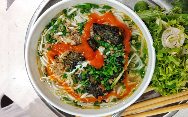 Bánh Đa Cua - 18 Mê Linh