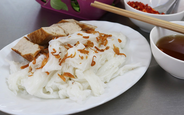 Bánh Cuốn 143