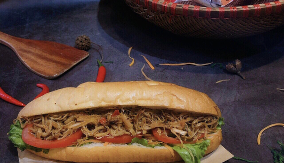 Bánh Mỳ Bò Sốt BBQ