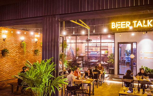 Beer Talk - Craft Beer & Grill