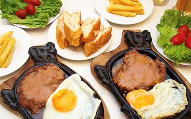 Nui xào bò