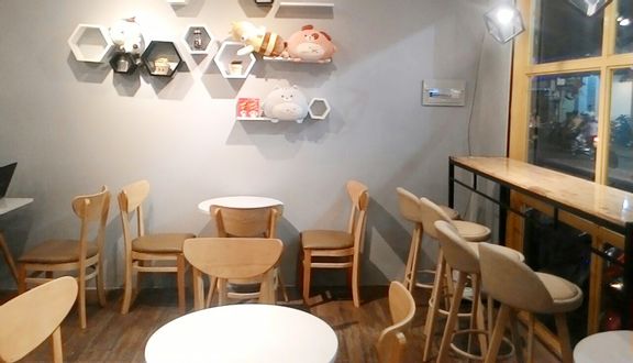 Bee Coffee - Hồ Bá Kiện