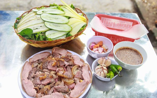 Bê Thui Cầu Móng - Quang Trung