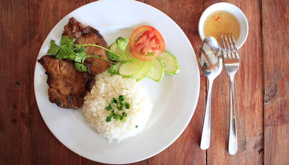 Cơm Cá Kho Tộ