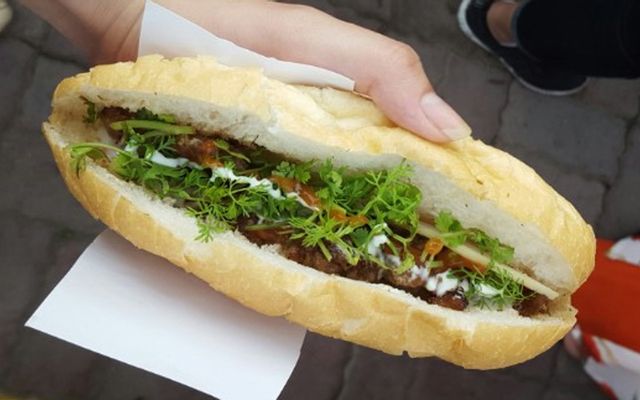 Bảo Ngọc - Xôi Gà, Bánh Mì & Bún Thịt Nướng