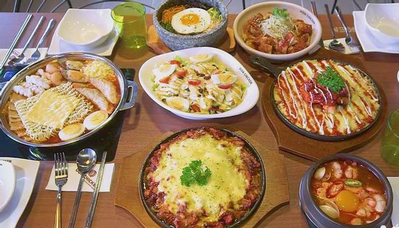 Gà Không Xương Sốt Pho Mai (Nguyên Con)