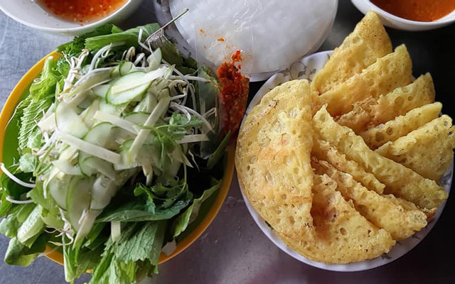 Trứng vịt lộn
