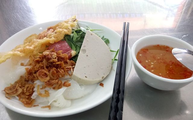 Mì Quảng sườn gà