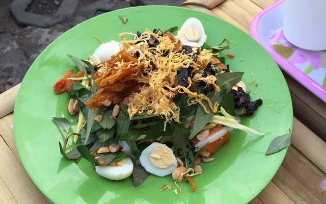 Gỏi xoài cá cơm