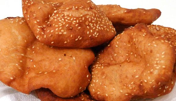 Bánh Tiêu Nóng Khổng Lồ