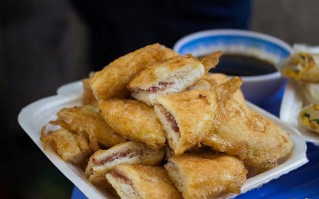 Bánh sữa pate chiên trứng