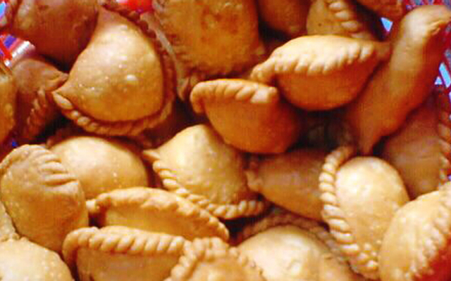 Bánh Quai Vạc Trần Bội Cơ - Phương Khanh
