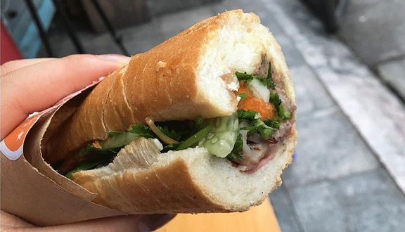 Bánh Mì Vỉa Hè - Chung Cư Ngô Gia Tự