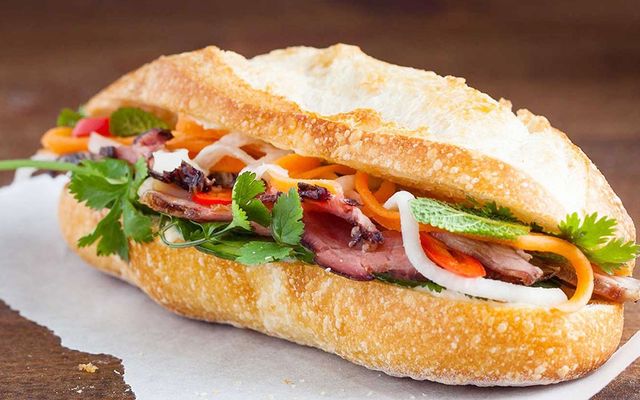 Bánh mì heo quay