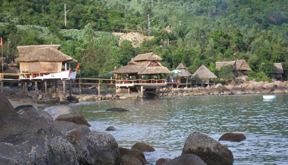 Suối Rạng - Nhà Hàng & Du Lịch Sinh Thái