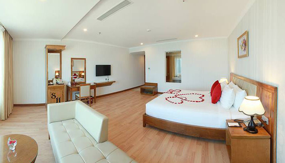 Serene Danang Hotel