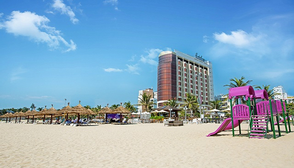 Holiday Beach Danang Hotel & Resort