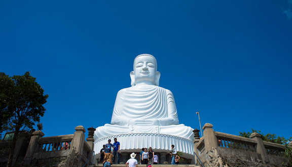 Chùa Linh Ứng Bà Nà