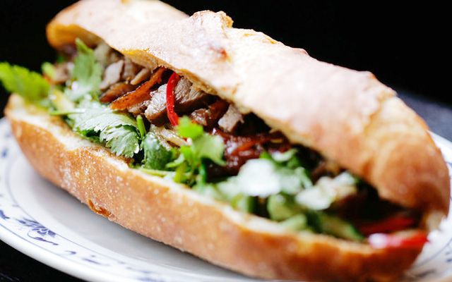 Bánh mì dài đặc biệt