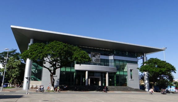 Nhà Hát Trưng Vương