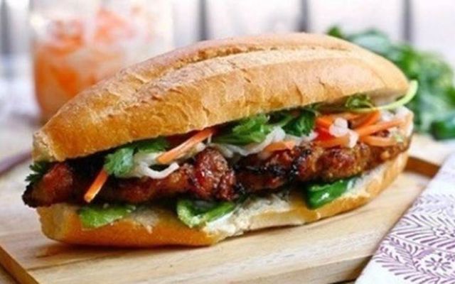 Bánh Mì Thịt Bò Nướng Cô Lành - Bình Thới