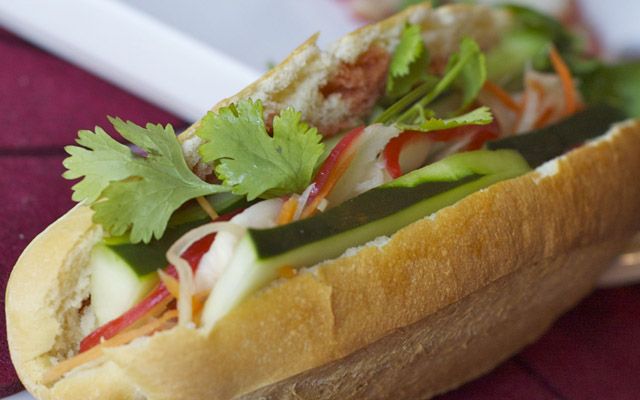 Bánh mì gà