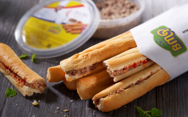 Bánh mì que - Cay