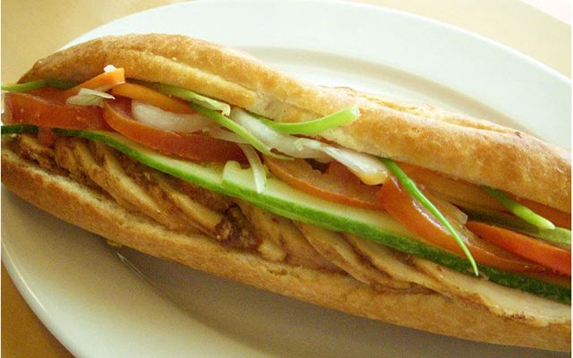 Bánh mì chả lụa( không pate)