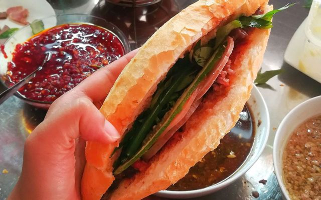 Sandwich bơ sữa