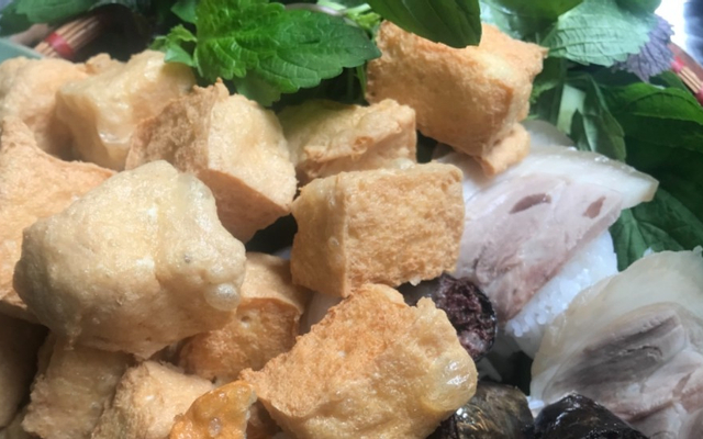 Bún đậu chả cốm