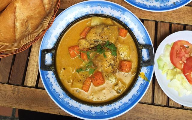 Bún cua rau cần