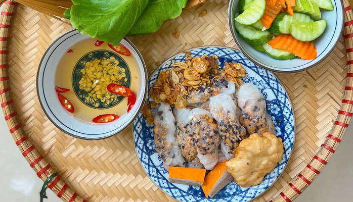 Thêm chả quế
