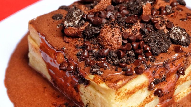 Bánh Hotdog Milo Sữa