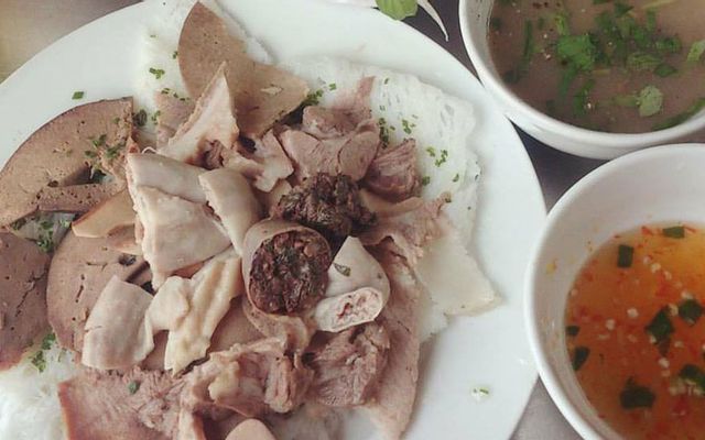 Bánh Hỏi Cháo Lòng & Bún Riêu Chả Cá