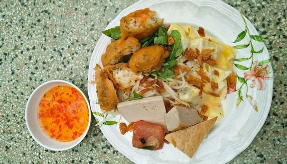 Bánh Cuốn Nóng 15k