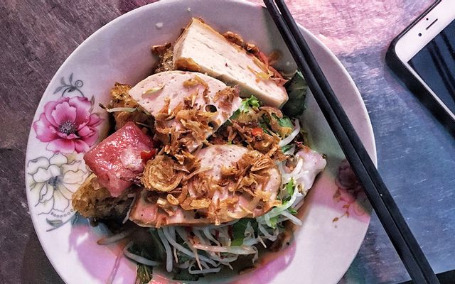 Bánh Cuốn 93 - Tôn Đản
